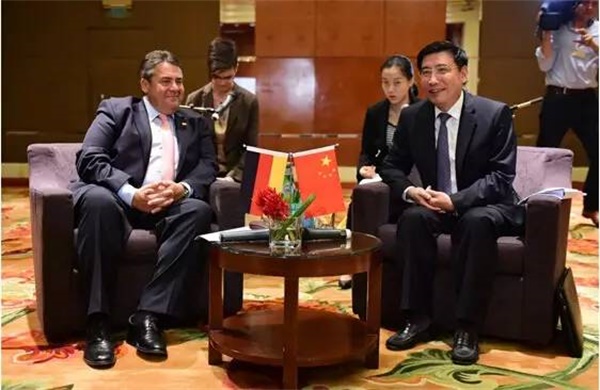 1438236894220753.jpg 22.jpg